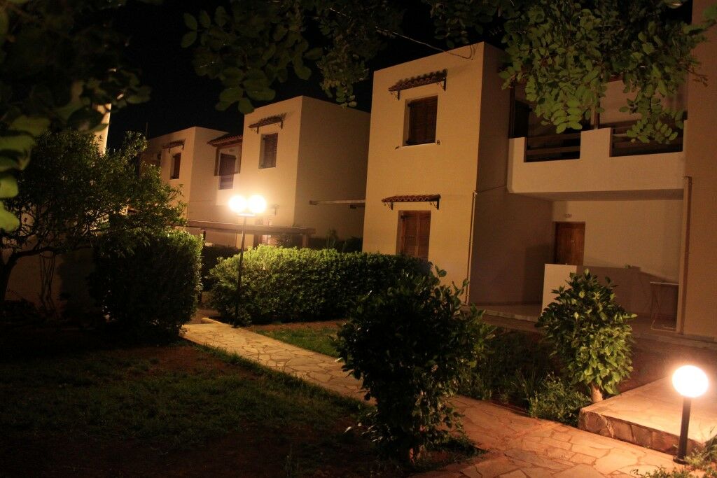 Petros Village Paralia Kourna Экстерьер фото